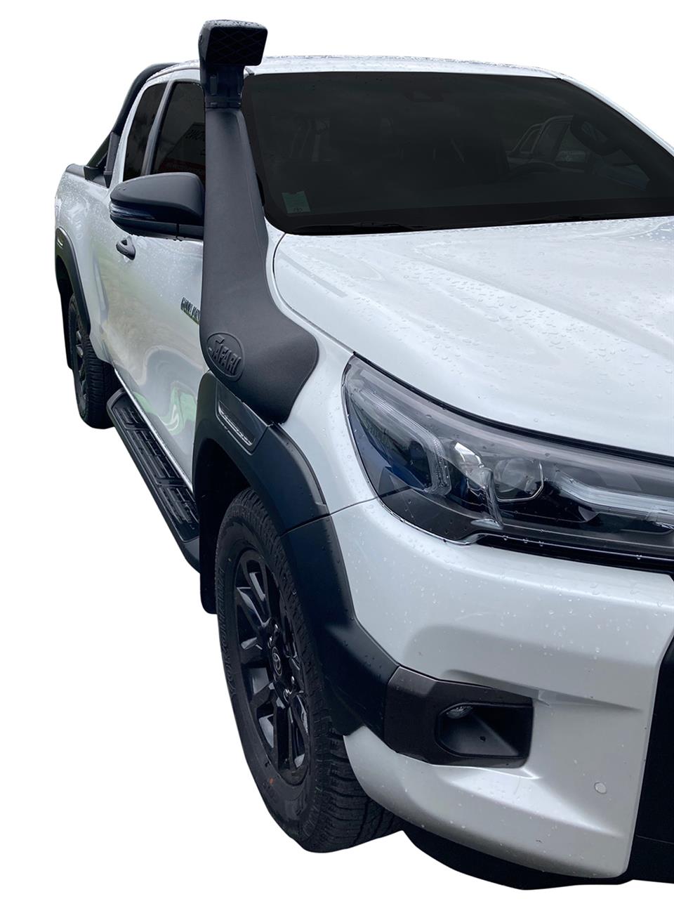 SN450 SAFARY SNORKEL TOYOTA HILUX 2016/2019 (2,8L/ AV ÉLARG. D'AILES